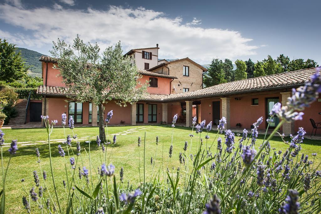 Country House Poggio Fiorito Assisi Eksteriør billede
